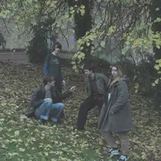 Creepmouseを聴いたり、ミュージックビデオを鑑賞したり、経歴やツアー日程などを確認したりしましょう！