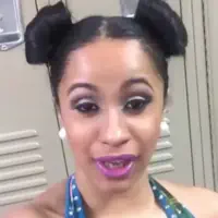 Poslechněte si interpreta undefined, sledujte hudební videa, přečtěte si životopis, podívejte se na data turné a další informace.