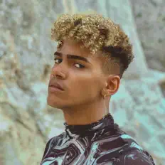 Posłuchaj wykonawcy Ian Benavides, obejrzyj teledyski, przeczytaj biografię, zobacz daty tras koncertowych i nie tylko!