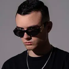 聆聽 FILL LINE、觀看音樂影片、閱讀小傳、查看巡演日期等！