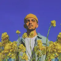 Ascolta undefined, guarda video musicali, leggi la biografia, vedi le date del tour & altro!