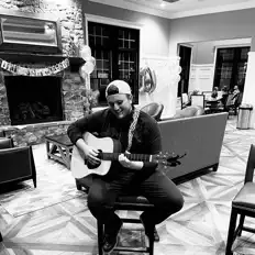 Hör dir Ryan Doughman an, schau dir Musikvideos an, lies die Biografie, finde Tourdaten und mehr!