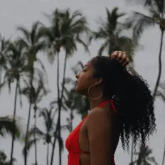 Ouça Tissya, assista a videoclipes, leia a biografia, veja as datas das turnês e mais!