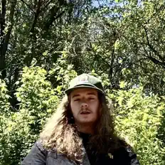 Skrt McGurt सुनें, म्यूज़िक वीडियो देखें, बायो पढ़ें, दौरे की तारीखें और बहुत कुछ देखें!