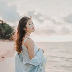 收听 Jilian Summers、观看音乐视频、阅读小传、查看巡演日期等 ！