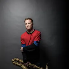 Escucha a Adam Larson, mira videos musicales, lee su biografía, consulta las fechas de las gira y más.