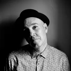 JD Walter을(를) 듣고, 뮤직 비디오를 보고, 약력을 읽고, 투어 일정 등을 확인하세요!