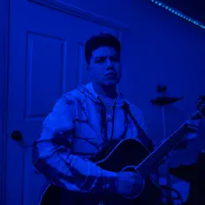 收听 Manny Padilla、观看音乐视频、阅读小传、查看巡演日期等 ！