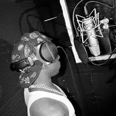 Ouve lablackk3x, vê vídeos de música, lê a biografia, vê as datas da digressão e muito mais!