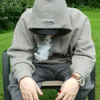 收听 undefined、观看音乐视频、阅读小传、查看巡演日期等 ！