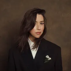 收听 Kathryn Ostenberg、观看音乐视频、阅读小传、查看巡演日期等 ！