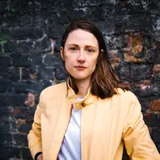 Escucha a Tina Boonstra, mira videos musicales, lee su biografía, consulta las fechas de las gira y más.