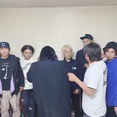 Ascolta I LOVE CMF, guarda video musicali, leggi la biografia, vedi le date del tour & altro!