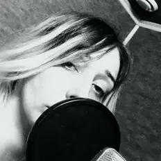 聆聽 Куда вам?、觀看音樂影片、閱讀小傳、查看巡演日期等！