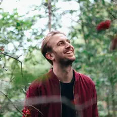 Bram De Wijs सुनें, म्यूज़िक वीडियो देखें, बायो पढ़ें, दौरे की तारीखें और बहुत कुछ देखें!