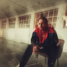 Andre सुनें, म्यूज़िक वीडियो देखें, बायो पढ़ें, दौरे की तारीखें और बहुत कुछ देखें!