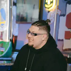 聆聽 ANT The Official、觀看音樂影片、閱讀小傳、查看巡演日期等！