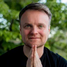 Escucha a Dan Healy, mira vídeos musicales, lee la biografía, consulta fechas de giras y mucho más.