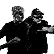 聆聽 Posterboys、觀看音樂影片、閱讀小傳、查看巡演日期等！