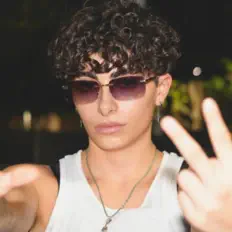 LVYN GTS을(를) 듣고, 뮤직 비디오를 보고, 약력을 읽고, 투어 일정 등을 확인하세요!