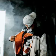 Écoutez cham, regardez des vidéoclips, lisez la biographie, consultez les dates de tournée et plus encore !