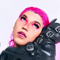 Ouça undefined, assista a videoclipes, leia a biografia, veja as datas das turnês e mais!