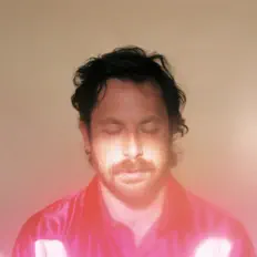 Escucha a Minor Moon, mira vídeos musicales, lee la biografía, consulta fechas de giras y mucho más.