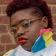 Ouça Aja, assista a videoclipes, leia a biografia, veja as datas das turnês e mais!