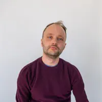 Ouve undefined, vê vídeos de música, lê a biografia, vê as datas da digressão e muito mais!