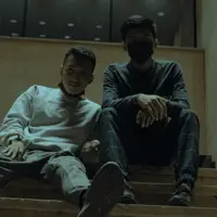 Poslechněte si interpreta undefined, sledujte hudební videa, přečtěte si životopis, podívejte se na data turné a další informace.