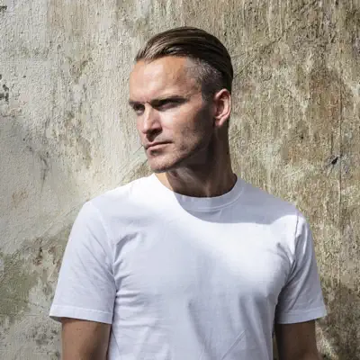 Listen to Lars Jakob Rudjord, watch music videos, read bio, see tour dates & more!