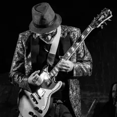 Nuno Mindelisを聴いたり、ミュージックビデオを鑑賞したり、経歴やツアー日程などを確認したりしましょう！