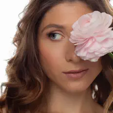 ANNA AGAVAを聴いたり、ミュージックビデオを鑑賞したり、経歴やツアー日程などを確認したりしましょう！