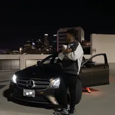 TrapStarMulaを聴いたり、ミュージックビデオを鑑賞したり、経歴やツアー日程などを確認したりしましょう！