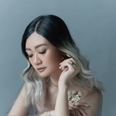 Listen to Saly Yuniar, watch music videos, read bio, see tour dates & more!