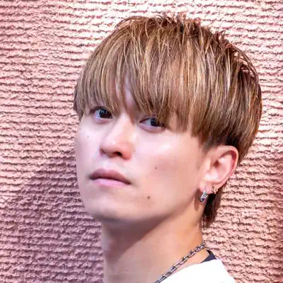 Listen to HARU, watch music videos, read bio, see tour dates & more!