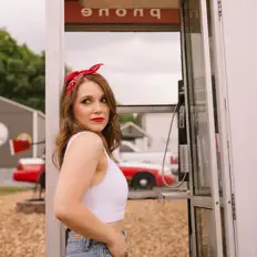 Dengarkan Sarah Allison Turner, tonton video musik, baca bio, lihat tanggal tur & lainnya!