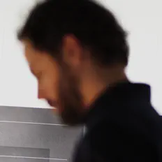 Philarchontakis dinle, müzik videolarını izle, biyografisini oku, tur tarihlerini ve daha fazlasını gör!