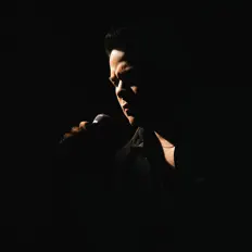 Ouve Manuel Cozar, vê vídeos de música, lê a biografia, vê as datas da digressão e muito mais!