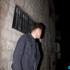 收听 Twisted、观看音乐视频、阅读小传、查看巡演日期等 ！