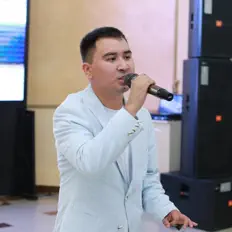 Ravenを聴いたり、ミュージックビデオを鑑賞したり、経歴やツアー日程などを確認したりしましょう！