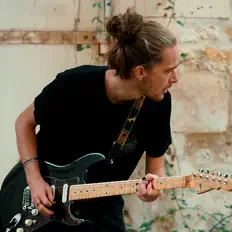 收听 Tom Anjoli、观看音乐视频、阅读小传、查看巡演日期等 ！