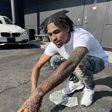 收听 4evaup1、观看音乐视频、阅读小传、查看巡演日期等 ！