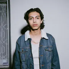 收听 Mauricio Flores、观看音乐视频、阅读小传、查看巡演日期等 ！