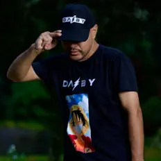 Escucha a Daiby, mira videos musicales, lee su biografía, consulta las fechas de las gira y más.