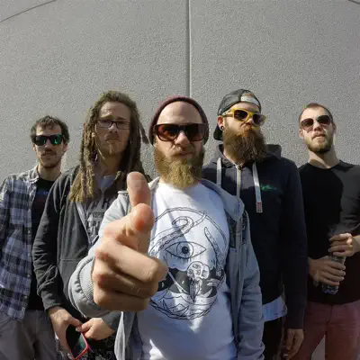 Listen to Tree House Fire, watch music videos, read bio, see tour dates & more!