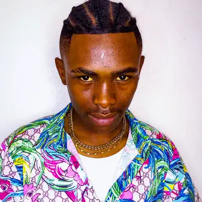 Listen to Mbuso De Mbazo, watch music videos, read bio, see tour dates & more!