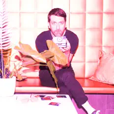 New Polarities: песни, клипы, биография, даты выступлений и многое другое.