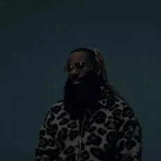 Ouça Pariis Noel, assista a videoclipes, leia a biografia, veja as datas das turnês e mais!