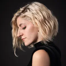 Poslechněte si interpreta Begoña Ibarreche, sledujte hudební videa, přečtěte si životopis, podívejte se na data turné a další informace.